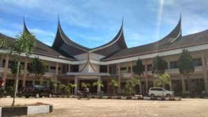 Sekretariat DPRD Agam Dukung New Normal, Ciptakan Lingkungan Kantor Yang Bersih