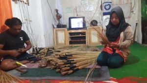 Disabilitas, Nofrizal Tetap Berusaha Agar Keluarga Bahagia, Dua Buah Hati Terdidik