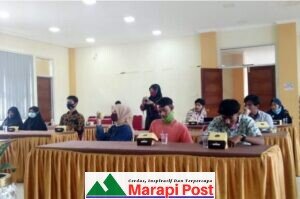 Pemerintahan Nagari Tiku Selatan Sosialisasikan Perda AKB