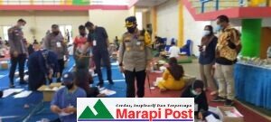 Bersama Ketua KPU Agam Kapolres Agam Tinjau Pelipatan Surat Suara