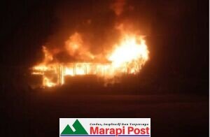 Pondok Nasi Bungkuih Daun di Candung Hangus Terbakar