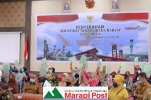 Penyerahan Sertifikat Tanah Secara Virtual di Payakumbuh Dihadiri Gubernur dan Walikota