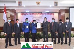 Tidak Ada Sengketa Pilkada, KPU Kabupaten Agam Gelar Pleno Penetapn Pasangan Andri Warman-Irwan Fikri Memperoleh Suara Terbanyak