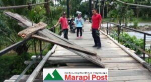 Rajang Menuju Labu Pacah Melintasi Batang Antokan Geragahan Timur Tahun ini Diganti Dengan Jembatan Permanen