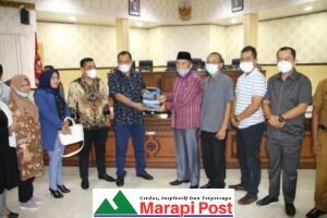 Komisi II dan IV DPRD Madina Kunjungan Kerja ke Agam Menggali Tatacara Pengelolaan Ekonomi Masa Pandemi Covid-19