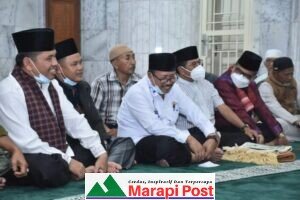Bupati Agam Andri Warman, Shalat Tarwih Perdana Puasa 1442 H, di Kampung Halaman Surau Kamba Ampek Angkek