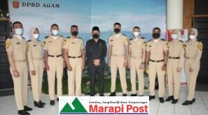 16 Taruna dan Taruni Sekolah Tinggi Transportasi Darat (STTD) Silaturahmi Dengan Ketua DPRD Kabupaten Agam