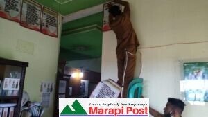 Mulai Masuk Kantor Setelah Libur Lebaran, PemNag Batu Kambing Bersihkan Kantor