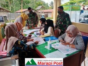 Dilokasi TMMD, Satgas Kodim 0306/50 Kota Edukasi Pelajar Belajar Daring
