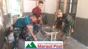 TMMD Kodim 0309/50 Kota, Kerja Lanjutan Cor Lantai Rumah Layak Huni