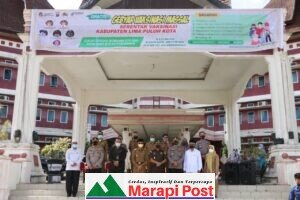 Gebyar Vaksinasi, Bersama Warga Bupati Limapuluh Kota Ikut Divaksinasi
