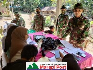 Kerjasama Disdukcapil, Satgas TMMD Urus Akta Kelahiran dan KTP