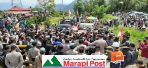Ninik Mamak KAN Alam Pauhduo Unjuk Rasa ke PT. Supreme Energy