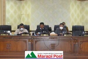 Paripurna DPRD Agam; Mewakili Bupati, Sekda, Bacakan Nota Penjelasan