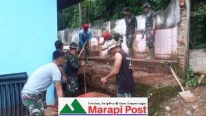 Satgas TMMD/N Bantu Masarakat Lanjutkan  Perbaikan Masjid Nurul Iman