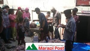 Masjid Taqwa Muaro Batu Galeh, Bagikan 317 Kantong Daging Qurban