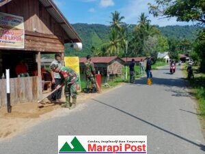 Satgas Gelar Gotong Royong Di Lokasi Posko PPKM Nagari Talang Maur