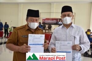 Bersama Vaksinasi Massal ASN, Bupati dan Wakil Bupati Agam Jalani Vaksin