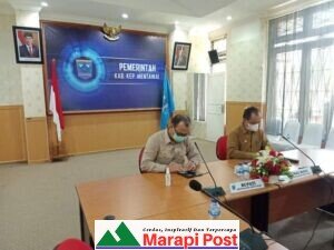 Covid-19, Bupati dan Wakil Bupati Mentawai Rapat Vidio Conference dengan Presiden
