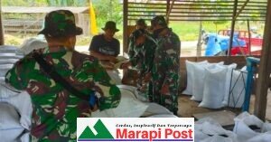 Waktu Senggang, TMMD Kunjungi Usaha Kecil Pengolahan Dedak