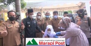 Bupati Pasbar Lounching Gebyar Vaksinasi Pelajar