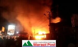 Satu Unit Ruko di Pasar Kambang Terbakar, Belum Diketahui Asal Api