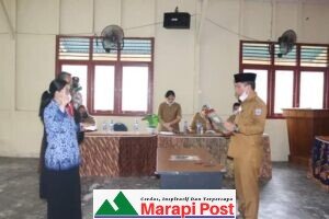 Sekda Mentawai Lantik Sekcam Sipora Selatan