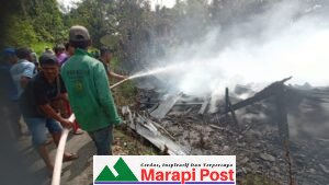 Musibah Menimpa,  Rumah Kontruksi Kayu Terbakar di Bayua