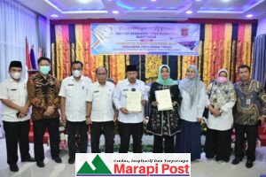 Meningkatkan SDM Kesehatan, Bupati Agam MoU dengan IKPN Bukittinggi