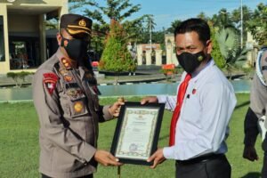 Gagalkan Penyelundupan antar Provinsi, Tim Opsnal Satresnarkoba Terima Penghargaan