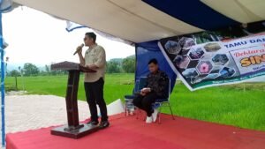 Kadis Pariwisata Pasbar Kukuhkan Desa Wisata Sinuruik 