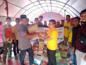 Bank Madiri Pasaman Barat Serahkan Bantuan Gempa