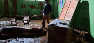 Pesantren Nurul Yakin Padang Kudo Porak Poranda Dihajar Banjir