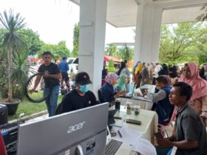 Bantuan Logistik Terus Berdatangan ke Posko Utama Gempa Pasbar