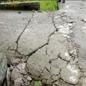 Gempa Nias, Menimbulkan Kerusakan Bangunan di Kepulauan Mentawai