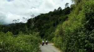 Agam Abaikan Masyarakat?, Jalan ke Batu Kambing Bersemak dan Rusak