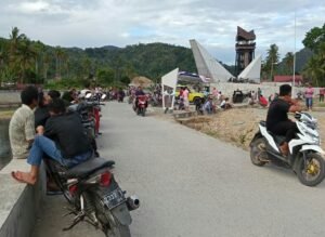 Objek Wisata Menara Songket Seribu Rumah Gadang Diramaikan Anak Muda