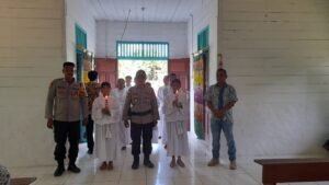Kapolsek Sikakap Pastikan Pelaksanaan Ibadah Paskha Berjalan Aman