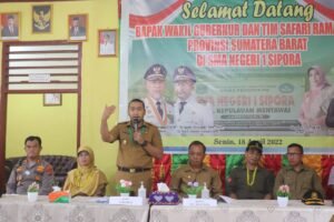 Wakil Gubenur Sumatera Barat Kunjungi SMA Negeri 01 Sipora Selatan