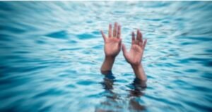Remaja Berlibur Bersama Keluaga Hilang di Pantai Sikabaluan