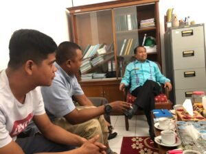 DLH Pasbar dan PT. PLN (Persero) Segera Pangkas Pohon Pelindung