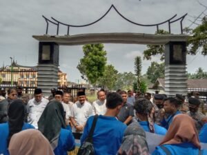 Aliansi Mahasiswa Pasbar Gelar Aksi ke Pemda, Ajukan Beberapa Tuntutan