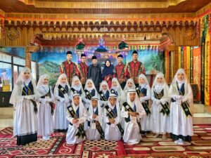 Khatam Tahfidz Alqur’an ke 8, Kampung Santri Lawang Gelar Pawai Ta’ruf