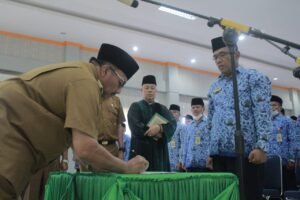 Bupati Pasaman Lantik Pejabat UPT Pendidikan, Setiap 6 bulan Dievaluasi