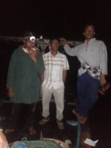 Kapal Nelayan Diterjang Gelombang, Dua ABK KM Roji Belum Ditemukan