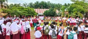 Peserta Didik Baru SD Negeri 11 Kinali, Diajak Berkeliling, Kenapa?