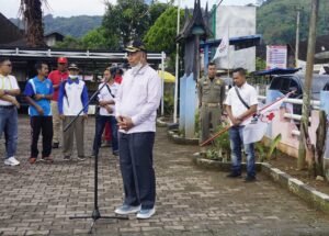 HUT PMI ke-77, PMI Pasbar dan PMI Talamau Gelar Olahraga  Jalan Sehat