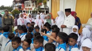 Hebat Kecamatan Matur, Anak TK, PAUD Gelar Peragaan Manasik Haji
