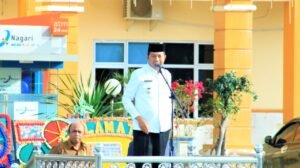 Wakil Bupati Pasaman Barat, Risnawanto Pimpin Apel Gabungan