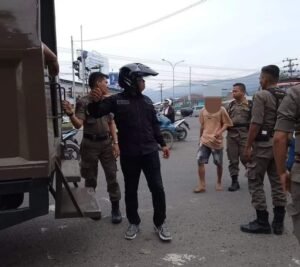 Satpol PP Kota Padang Jaring Puluhan Anjal, Pengemis, Pak Ogah, Pengamen